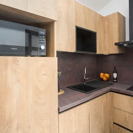 Apartment Traumhaftes Mit Meerblick Und Privatem Balkon - Nur 250 Meter Zum Porec